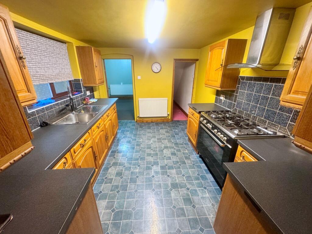 Fitted Kitchen