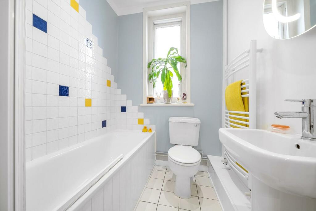 Bathroom.jpg
