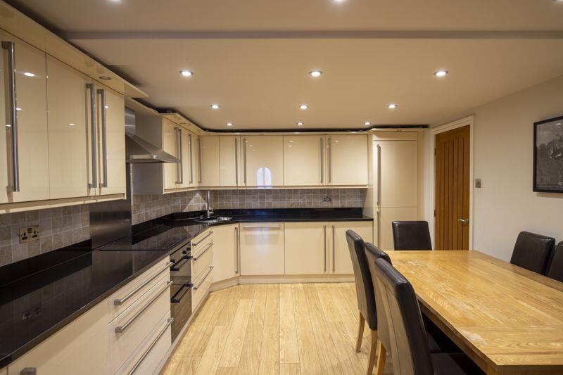 Dining Kitchen