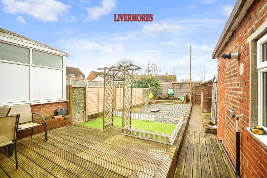 Back Garden vs1dp.jpg