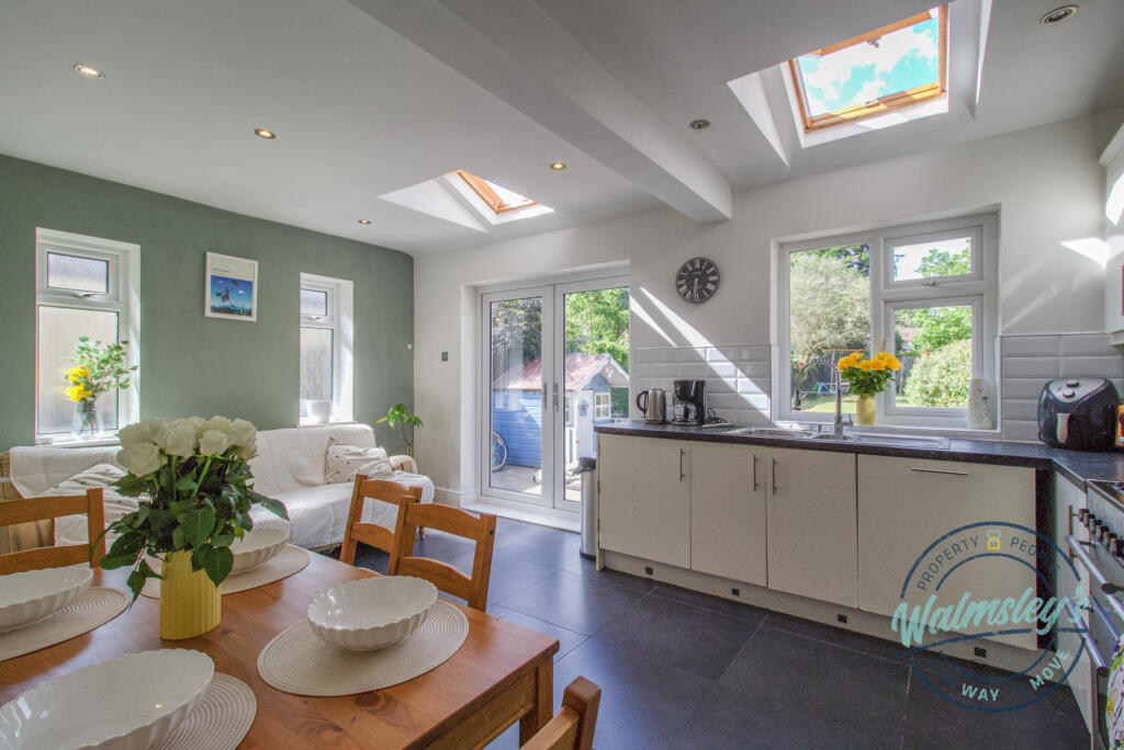 Kitchen dining &amp; garden views