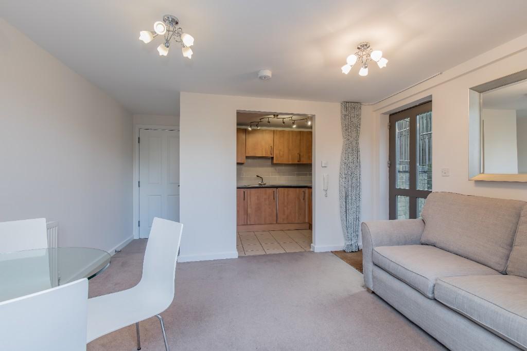 Living/dining area