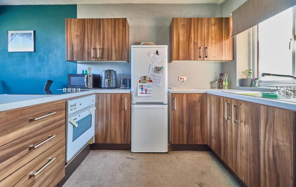 34 Clifton Court HK 5.jpg