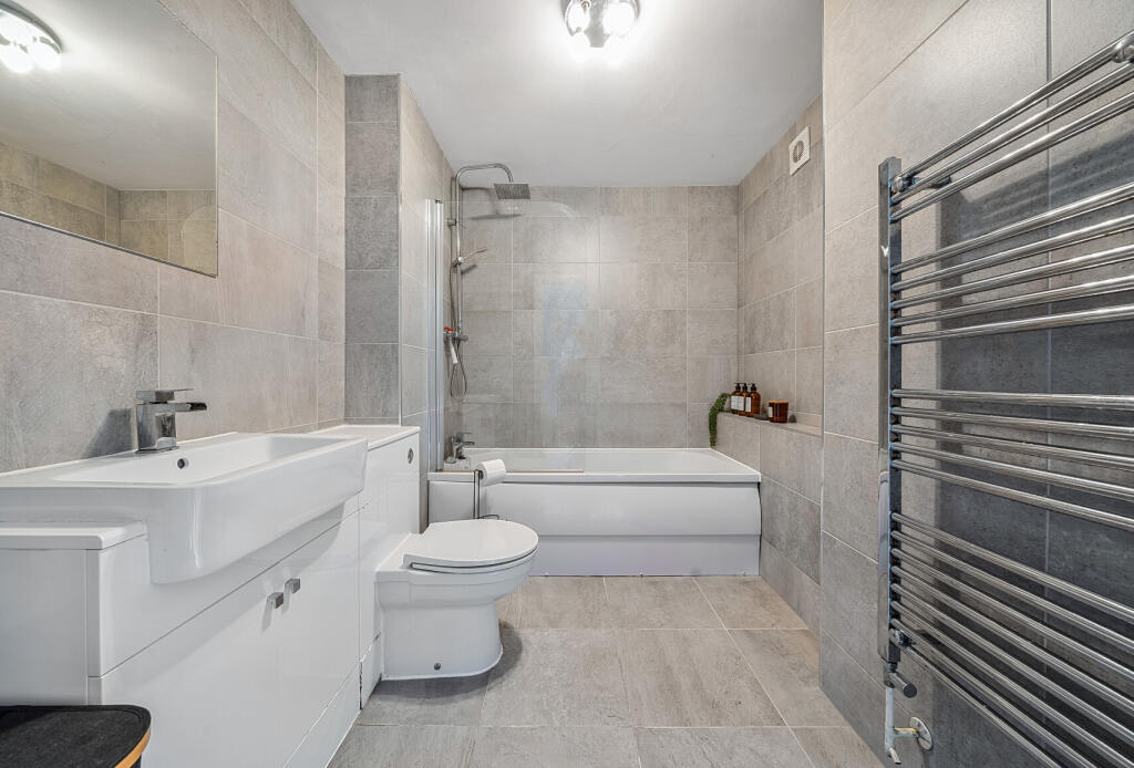 30-681b32c27c5f9-...