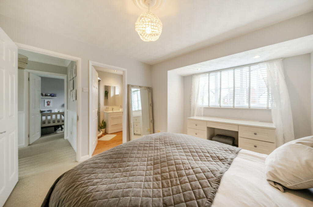 1329867-6-688cc54...