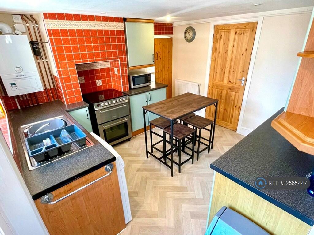 Kitchen 1