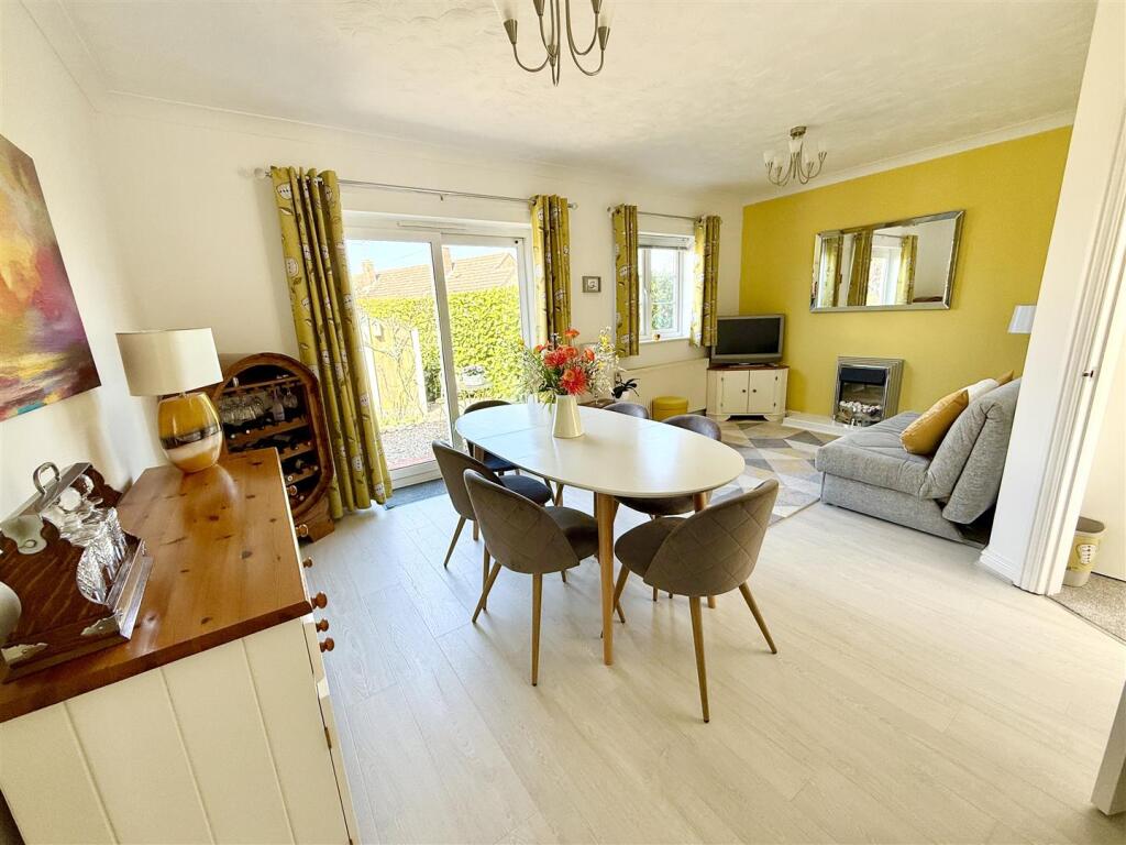 dining / sitting room