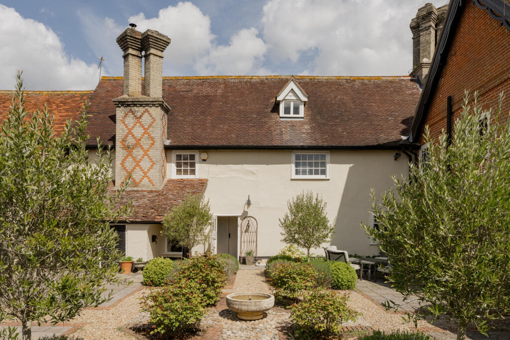 278885 - Waltham Hall, Stowmarket-21.jpg