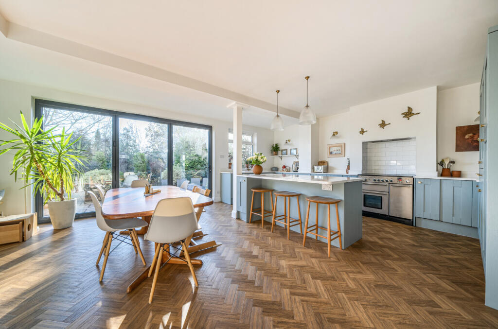 1383002-5-6920a4b...