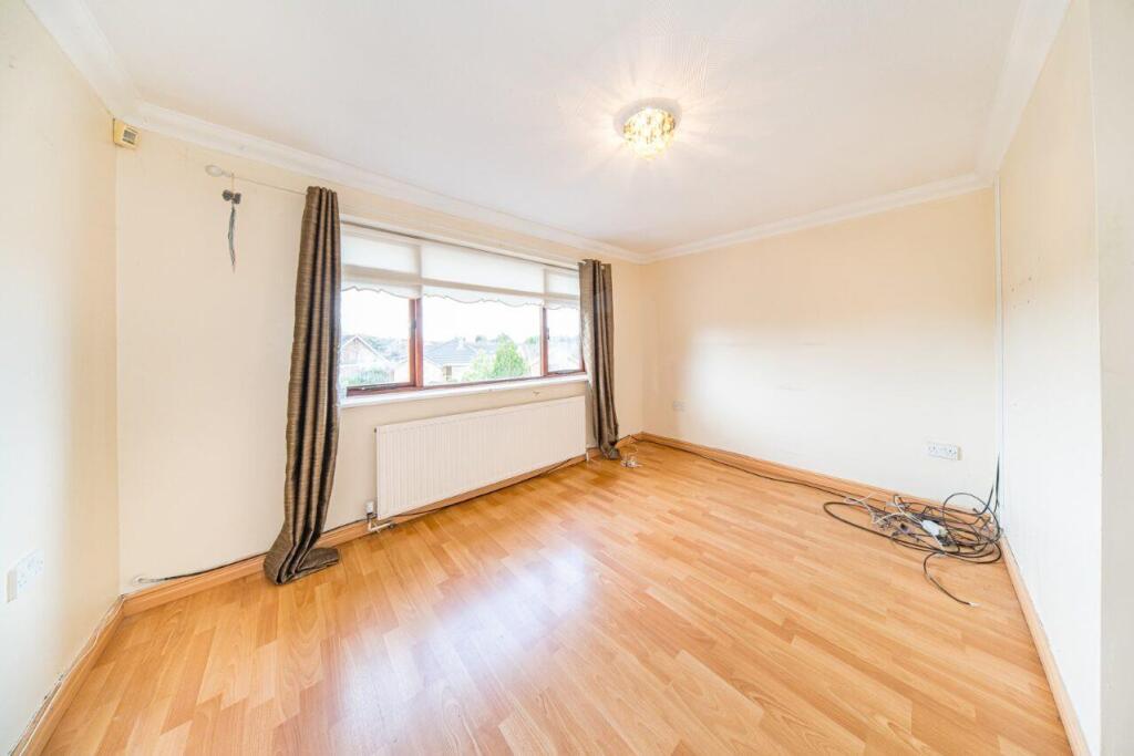 35 Longmeadow Road bedroom 3.jpg