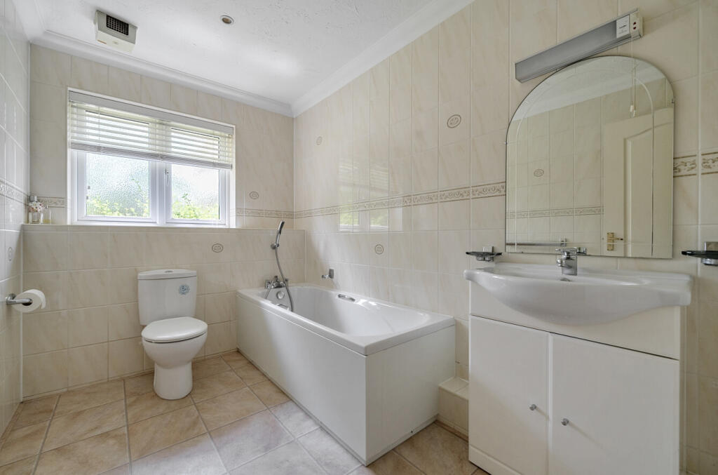 1290760-9-682b188...