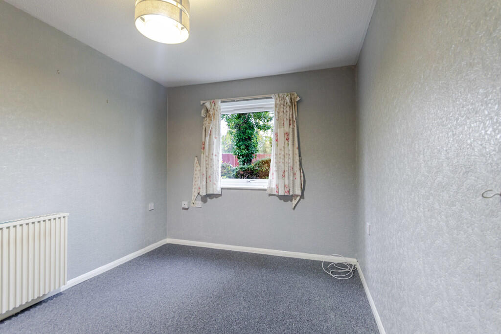 Bedroom 1a