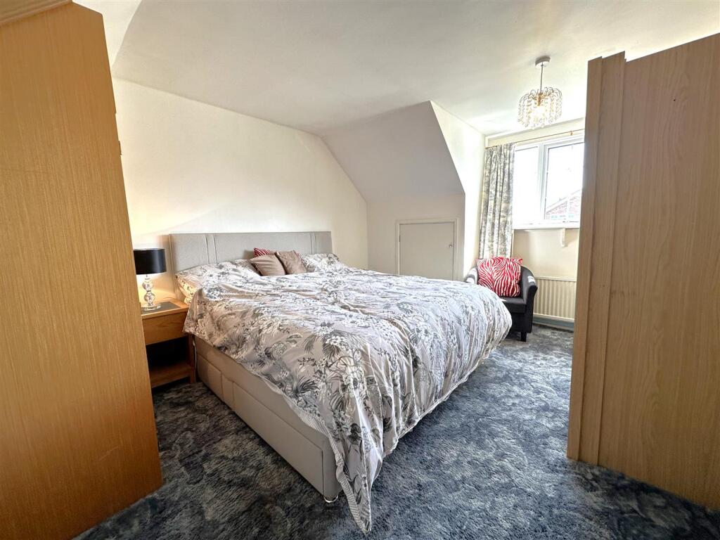 Master Bedroom 479