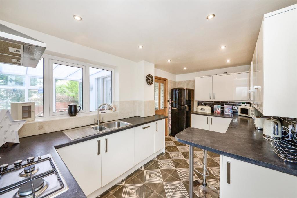 BREAKFAST KITCHEN
