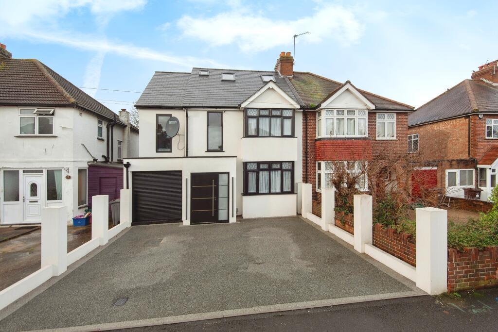 Boundaries Road, Feltham, TW13