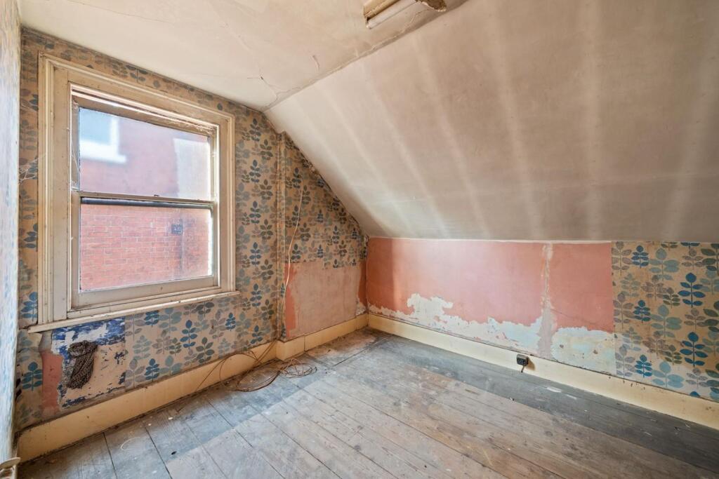 13-f8c082353 -  PropWorld - NS - 37 Panmure Road S