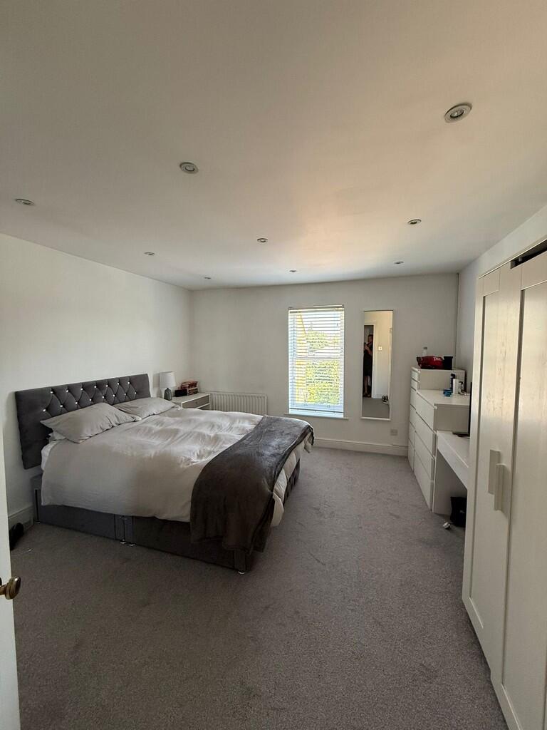 0008d2bc-5e3c-4ec...