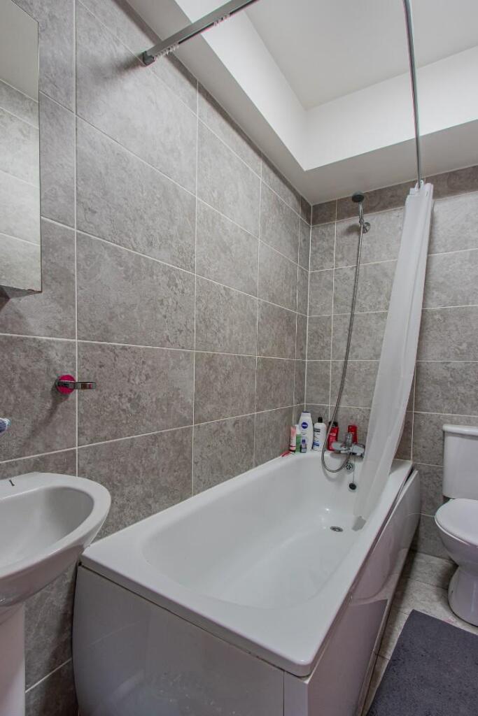 Richmond Road 88, 3-5.jpg