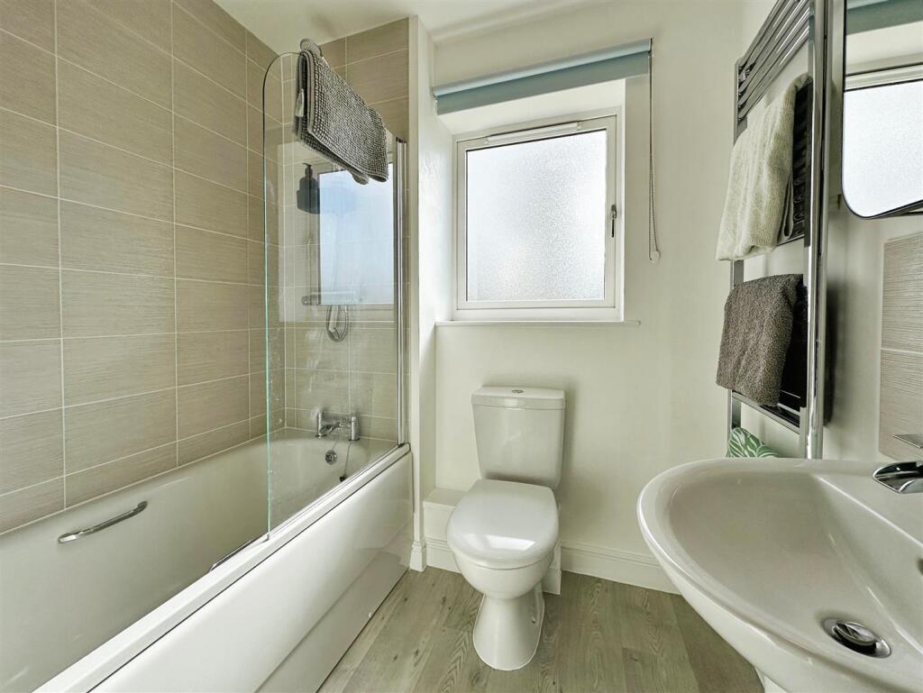 460c3101-image_picker_396829DE-DE0A-437F-87AD-DABA