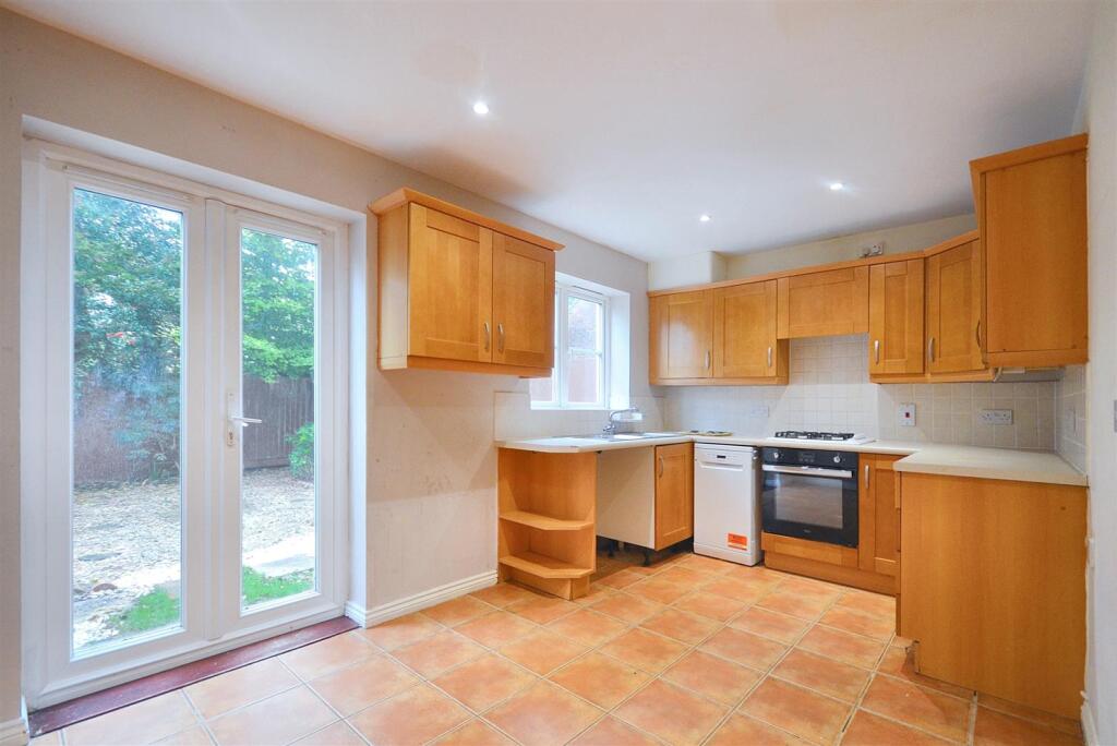 Kitchen/Dining Area