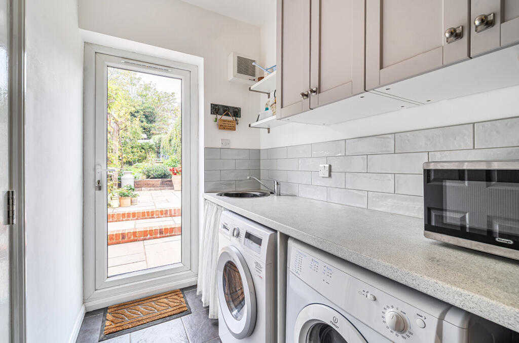 1369219-29-68efc0...