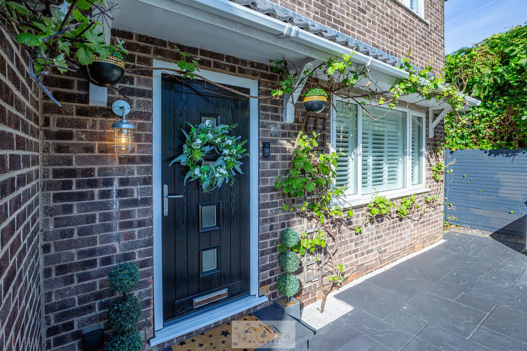 Front of house 1....