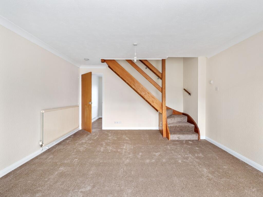 Living Room (view b)