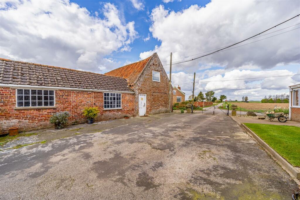 Sandholme House (Frampton)-10.jpg