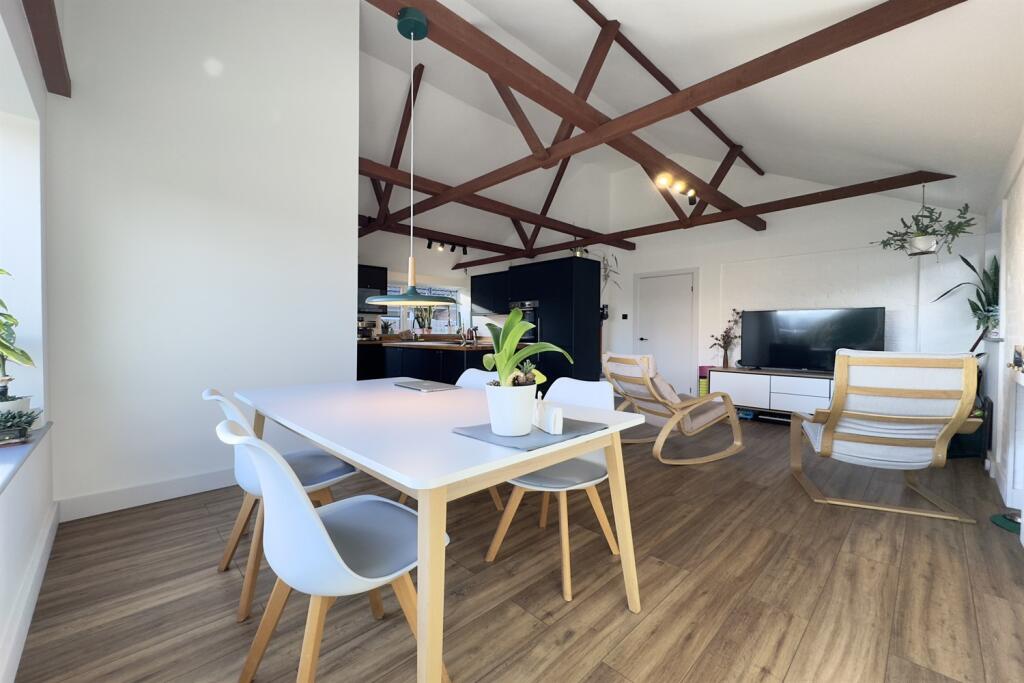 Open Plan Living Din