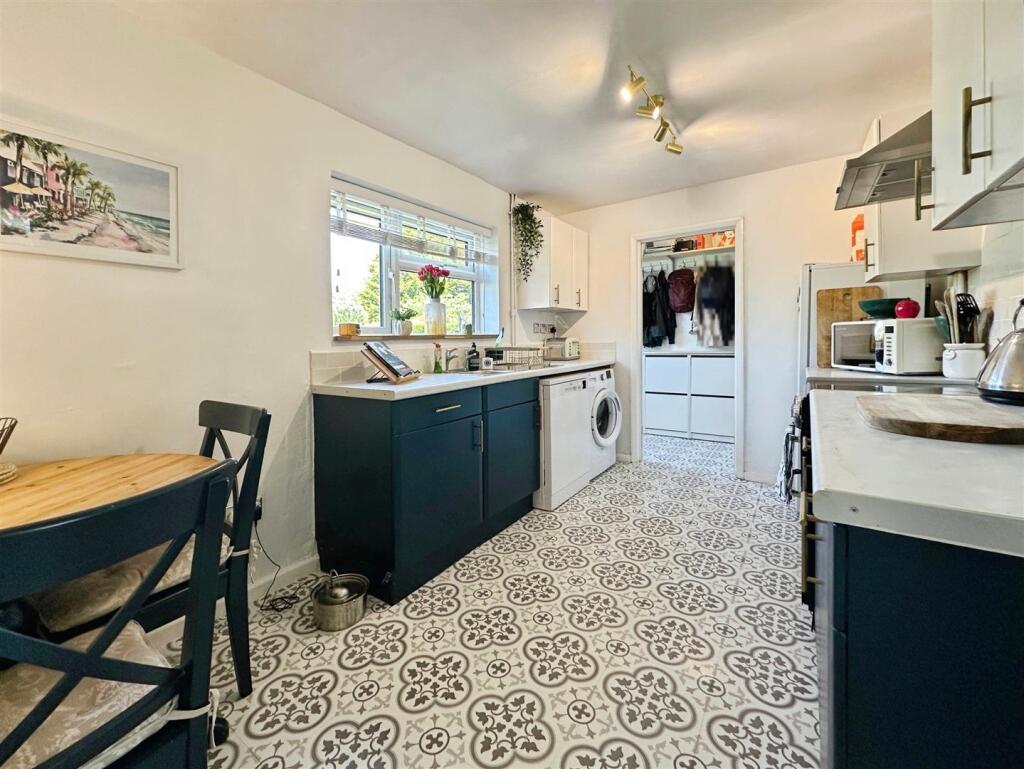 c617f4c2-8-46C7-AAB4-5099F7D0E34F-5389-00000253714