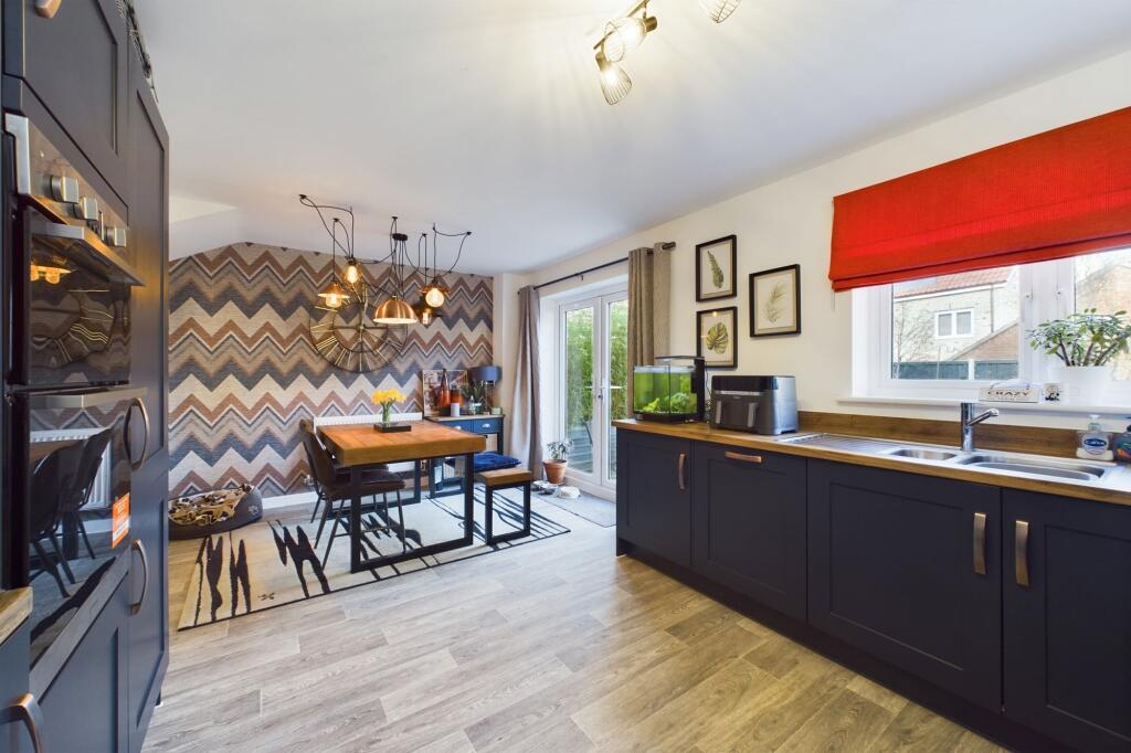 Kitchen / Diner