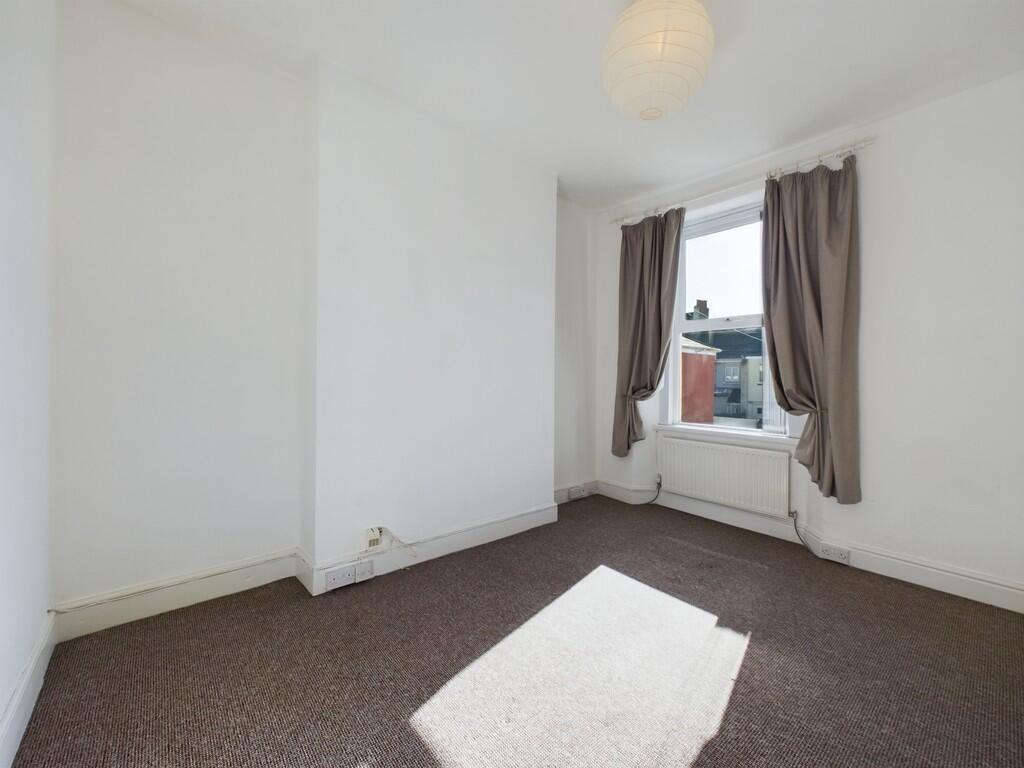 CAM03974G0-PR0103...