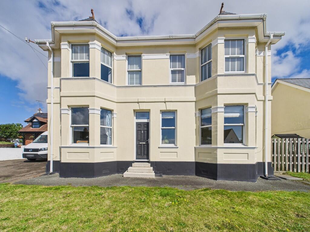 CAM02089G0-PR0561...