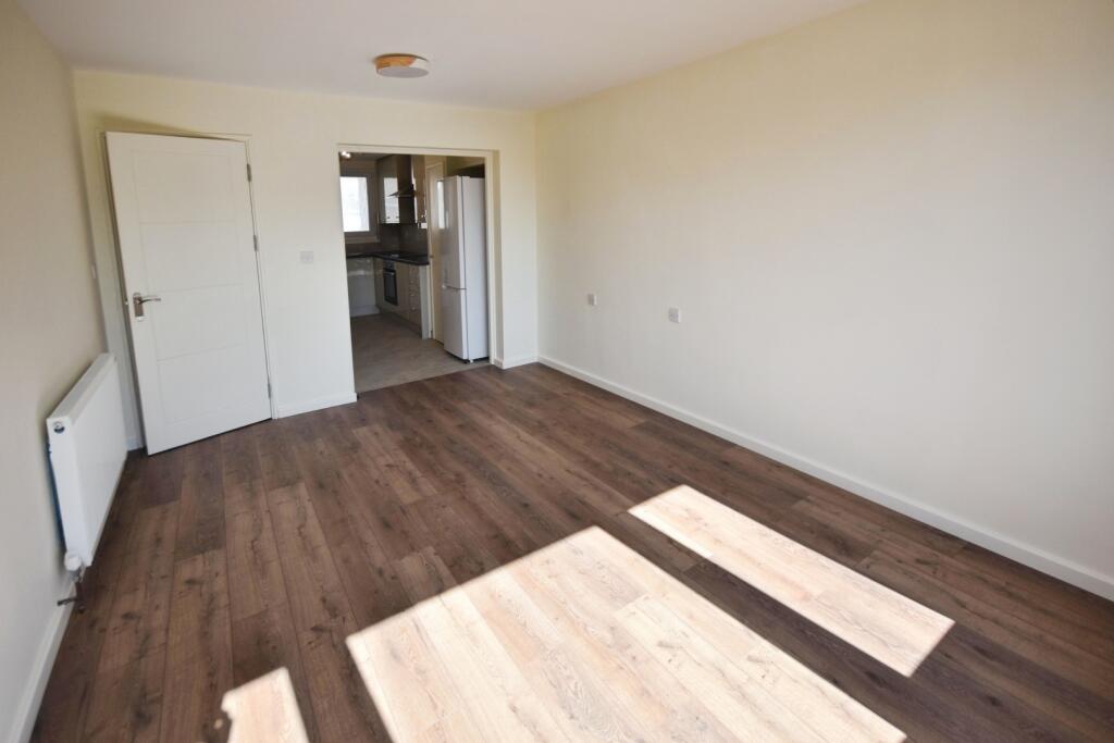 pbox-bedroom-340263.JPG