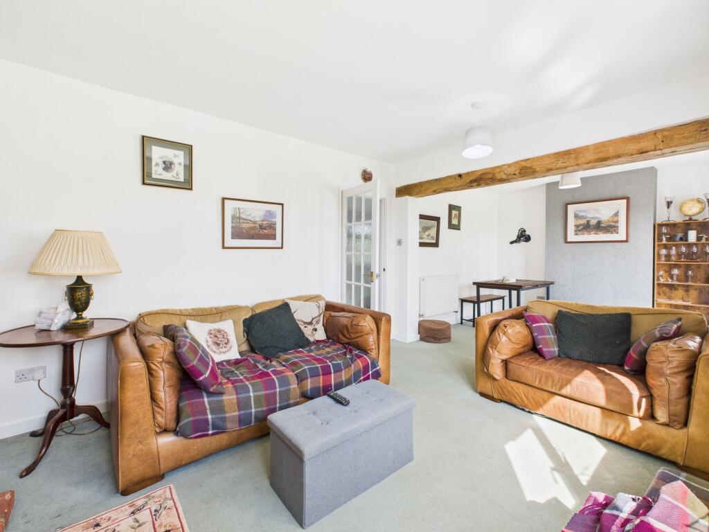 Sitting/Family Room