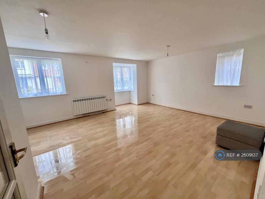 Living / Dinning Area