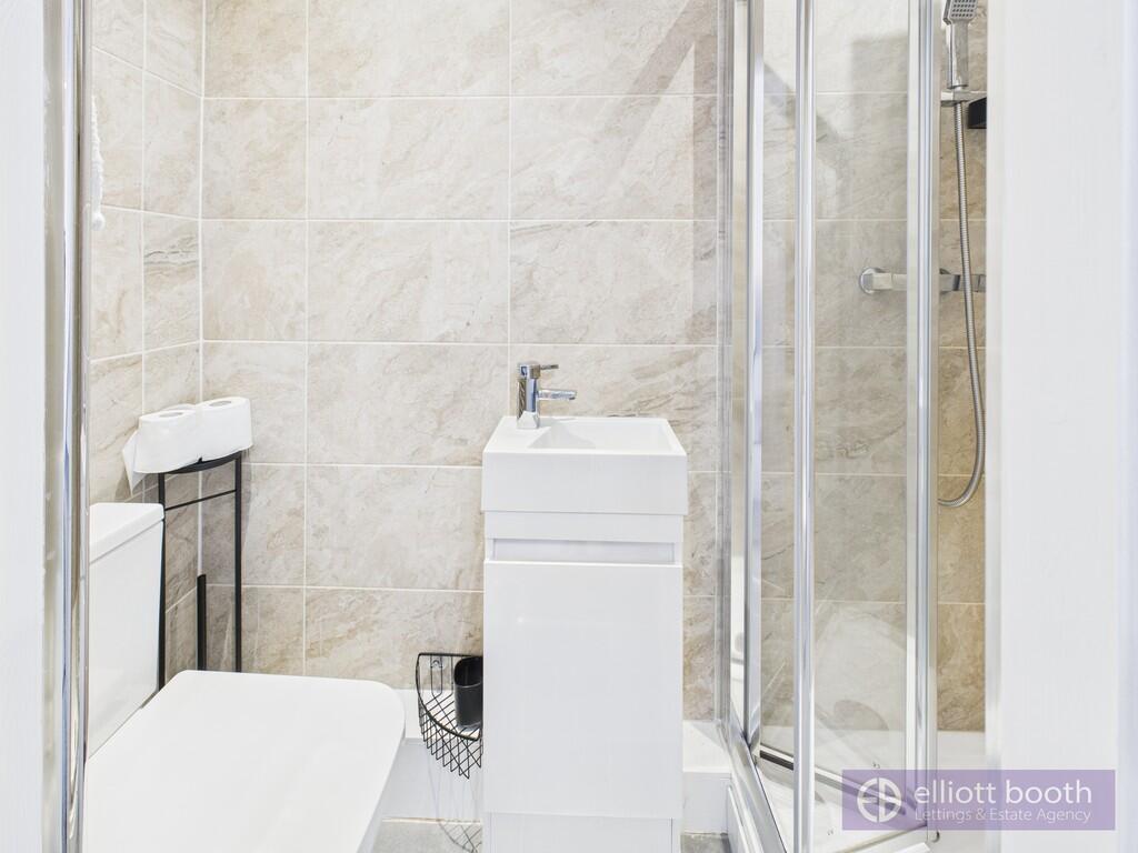 CAM04064G0-PR0063...