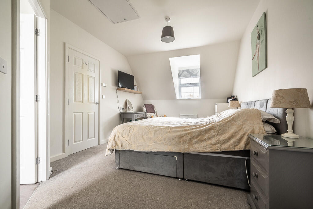  Savoy Street - W...