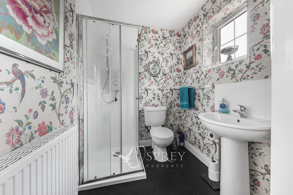Downstairs Shower...