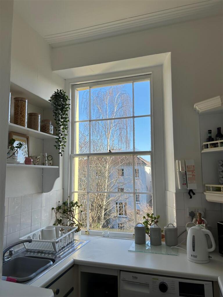 Kitchen One.jpg
