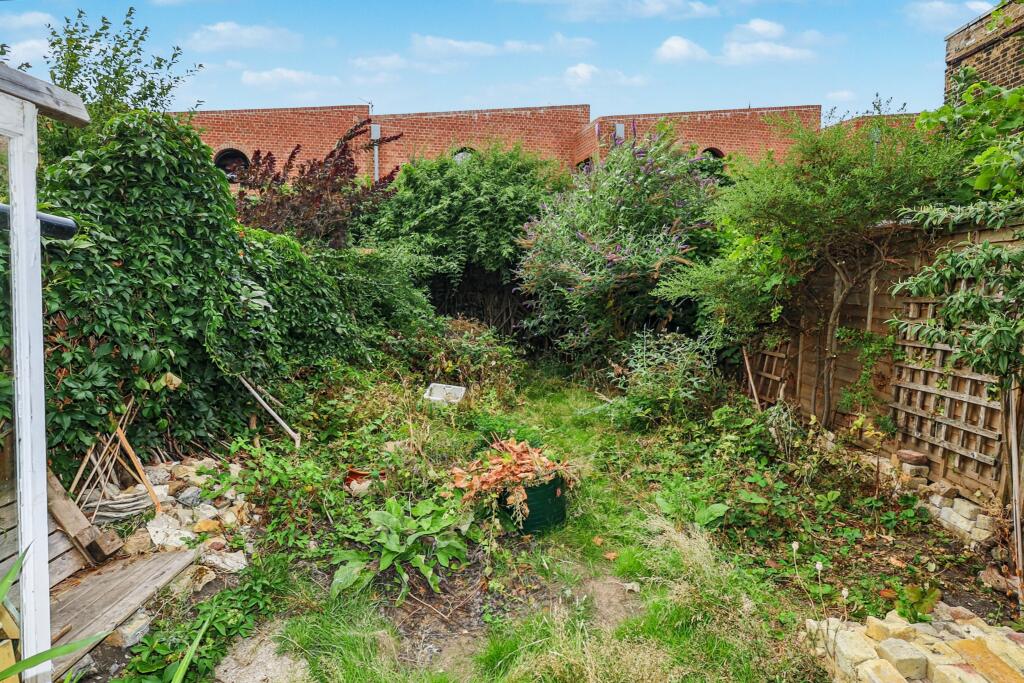 27 Colne Road, Clapton, London, E5 0HR