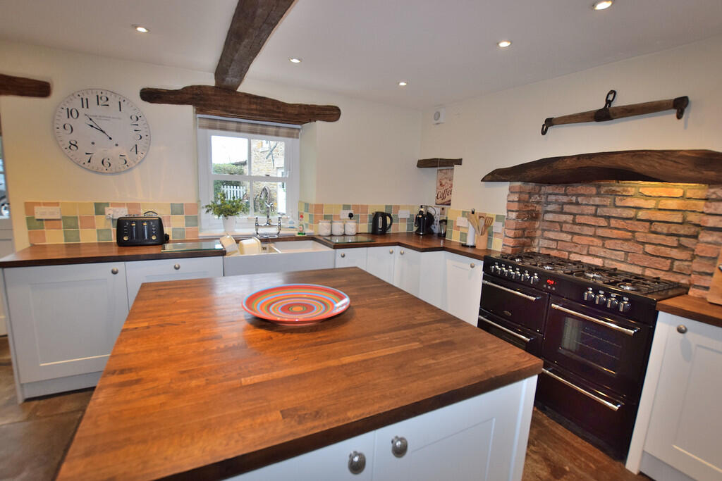 kitchen alt