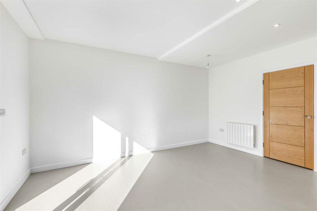 34-38_Inglemere_Road_1bed-7.jpg