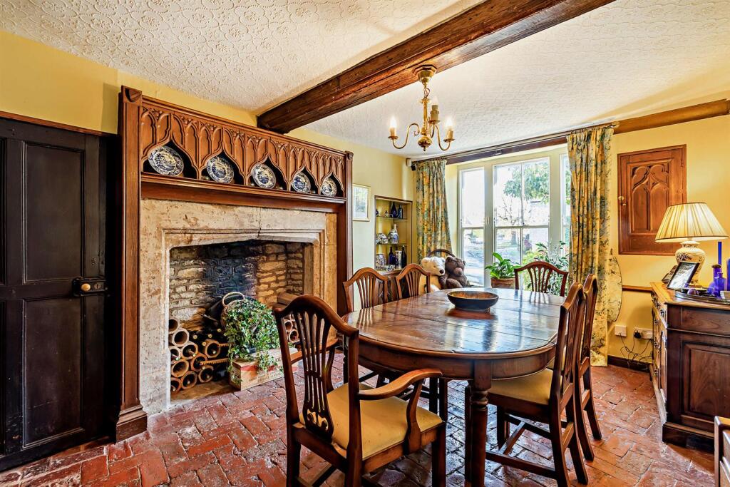8582352-interior05-800.jpg