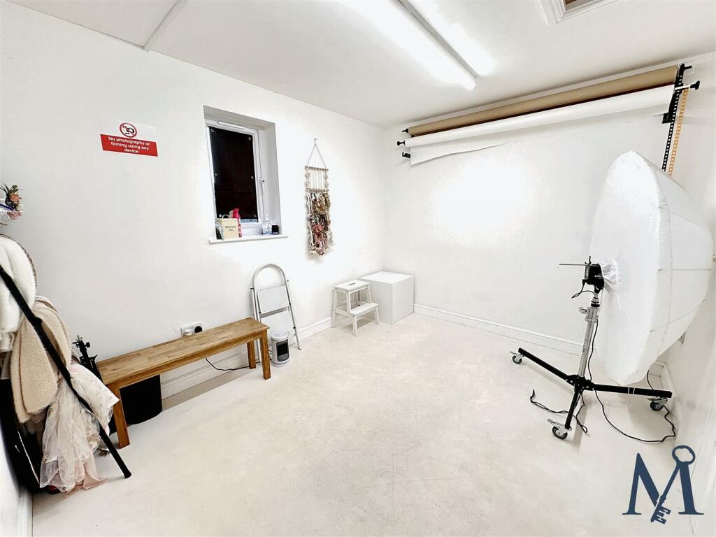 Studio / Office
