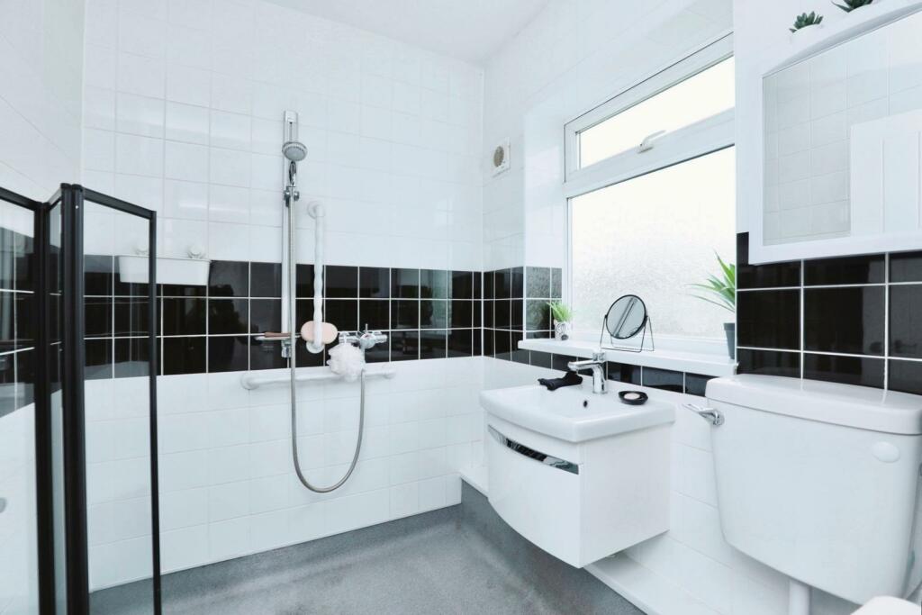 WET ROOM