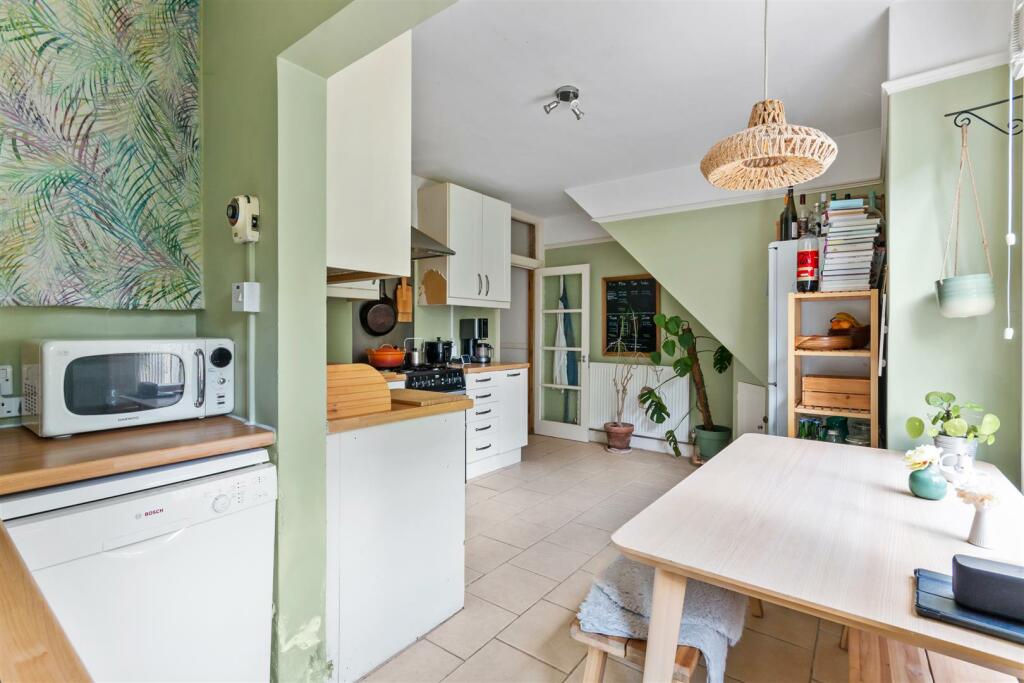 Kitchen/Dining Room