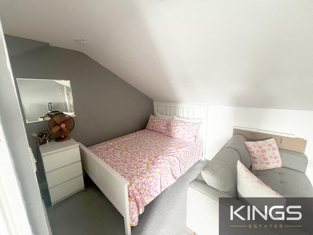 Flat 4, 14a Shile...