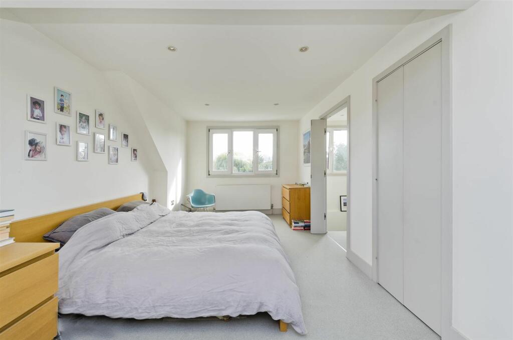 54 dalgarno gdns-5088.jpg