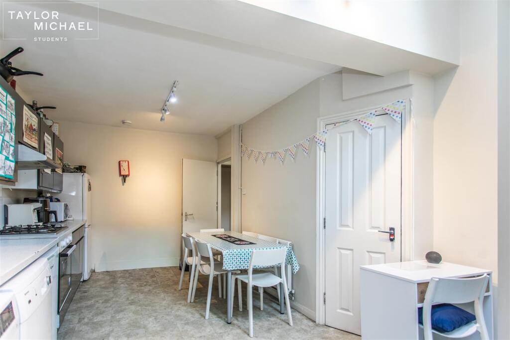 Dining / Living Room